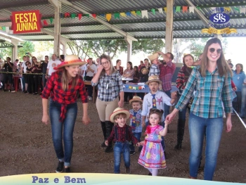 Desfile Caipira - Educação Infantil