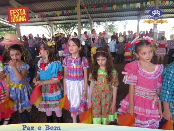 Desfile Caipira - 1º ao 3º ano