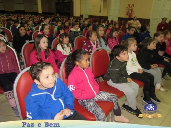 1º ano - encontro com escritora 