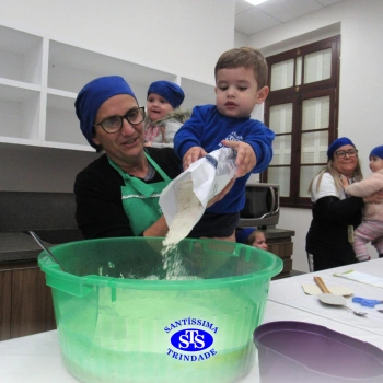 Crianças e avós fazem bolachas e criam memórias | Infantil 2