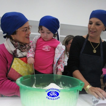 Crianças e avós fazem bolachas e criam memórias | Infantil 2
