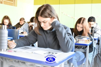 Simulado prepara os alunos para realizar prova do ENEM | Ens. Médio