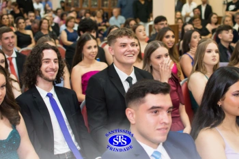 Formatura do Ensino Médio celebra as conquistas dos alunos e o fim de um ciclo