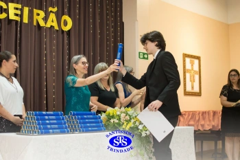 Formatura do Ensino Médio celebra as conquistas dos alunos e o fim de um ciclo