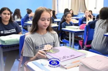 Estudantes utilizam o material do Sistema de Ensino pela 1ª vez