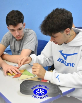 Tangram desenvolve habilidades matemáticas e raciocínio lógico | 3ª série