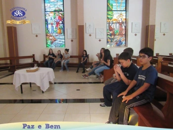 Celebração de Páscoa - 1ª 1, 6º 1, 7º 2 e 6º 2