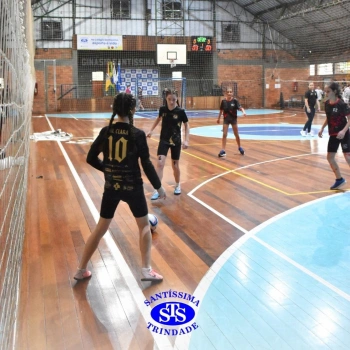 6º e 7º ano entram em quadra com muita animação nos Jogos Franciscanos Interséries