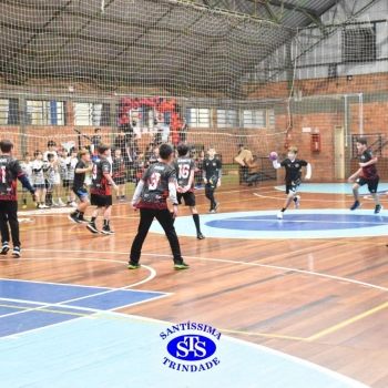 6º e 7º ano entram em quadra com muita animação nos Jogos Franciscanos Interséries