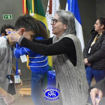 6º e 7º ano entram em quadra com muita animação nos Jogos Franciscanos Interséries