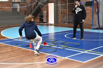 Alunos do 4º ano participam de diversas atividades na Gincana Esportiva