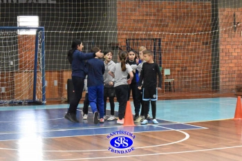 Alunos do 4º ano participam de diversas atividades na Gincana Esportiva