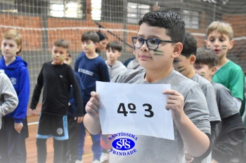 Alunos do 4º ano participam de diversas atividades na Gincana Esportiva