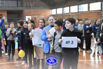 Alunos do 4º ano participam de diversas atividades na Gincana Esportiva