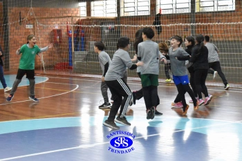 Alunos do 4º ano participam de diversas atividades na Gincana Esportiva