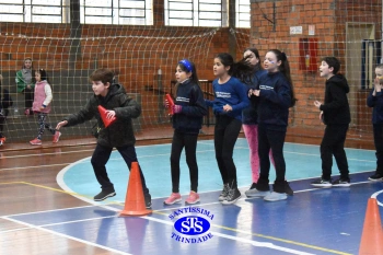 Alunos do 4º ano participam de diversas atividades na Gincana Esportiva