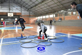 Alunos do 4º ano participam de diversas atividades na Gincana Esportiva