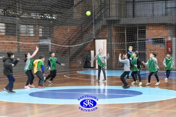 Alunos do 4º ano participam de diversas atividades na Gincana Esportiva