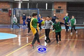 Alunos do 4º ano participam de diversas atividades na Gincana Esportiva