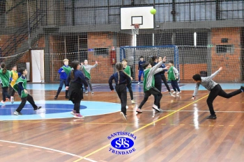 Alunos do 4º ano participam de diversas atividades na Gincana Esportiva