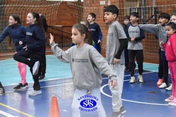 Alunos do 4º ano participam de diversas atividades na Gincana Esportiva