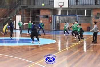 Alunos do 4º ano participam de diversas atividades na Gincana Esportiva