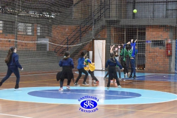 Alunos do 4º ano participam de diversas atividades na Gincana Esportiva