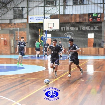 Trabalho em equipe e alegria foram as marcas dos Jogos Interséries do Ensino Médio