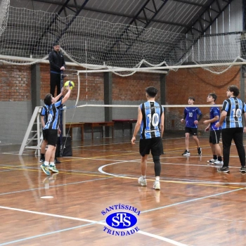 Trabalho em equipe e alegria foram as marcas dos Jogos Interséries do Ensino Médio