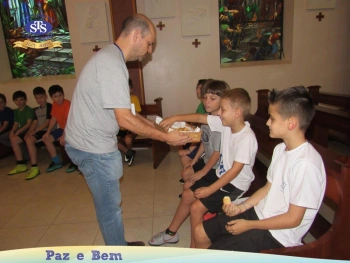 4º ano e 5º ano 3 - Celebração de Páscoa