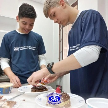 Culinária estadunidense é utilizada para estudar Língua Inglesa e Química