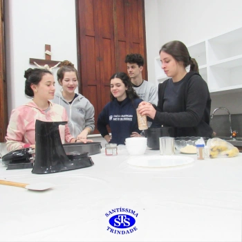 Culinária estadunidense é utilizada para estudar Língua Inglesa e Química