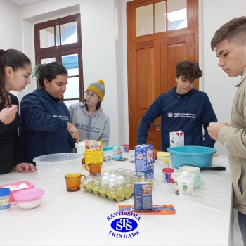 Culinária estadunidense é utilizada para estudar Língua Inglesa e Química