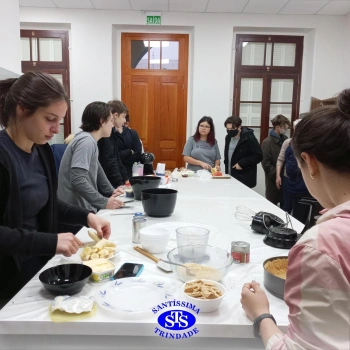 Culinária estadunidense é utilizada para estudar Língua Inglesa e Química
