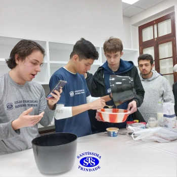 Culinária estadunidense é utilizada para estudar Língua Inglesa e Química