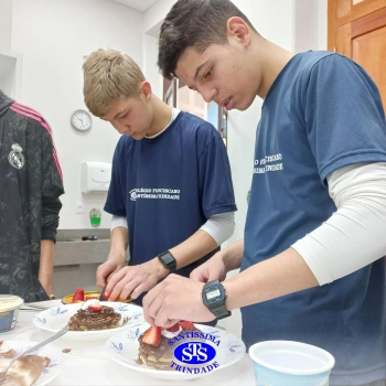Culinária estadunidense é utilizada para estudar Língua Inglesa e Química