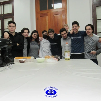 Culinária estadunidense é utilizada para estudar Língua Inglesa e Química