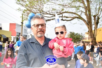 Colégio participa de desfile em comemoração aos 203 anos de Cruz Alta