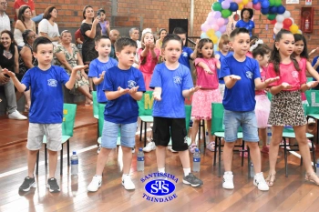 Celebração de Conclusão da Educação Infantil e envio para o 1º ano dos alunos do Infantil 5