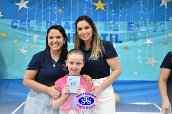 Celebração de Conclusão da Educação Infantil e envio para o 1º ano dos alunos do Infantil 5