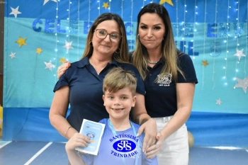 Celebração de Conclusão da Educação Infantil e envio para o 1º ano dos alunos do Infantil 5