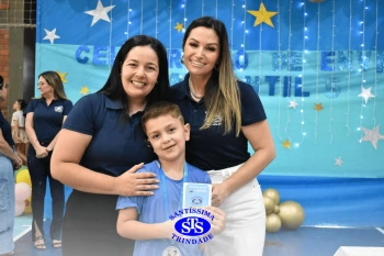 Celebração de Conclusão da Educação Infantil e envio para o 1º ano dos alunos do Infantil 5
