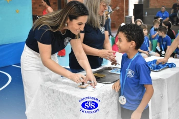 Celebração de Conclusão da Educação Infantil e envio para o 1º ano dos alunos do Infantil 5