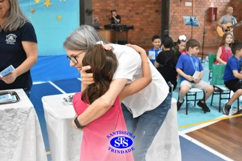 Celebração de Conclusão da Educação Infantil e envio para o 1º ano dos alunos do Infantil 5