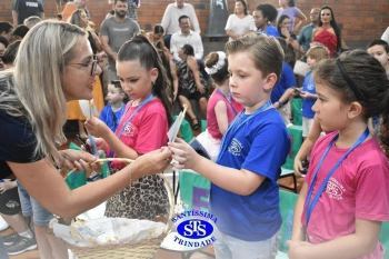 Celebração de Conclusão da Educação Infantil e envio para o 1º ano dos alunos do Infantil 5