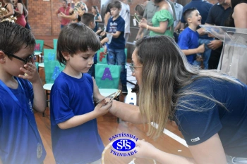 Celebração de Conclusão da Educação Infantil e envio para o 1º ano dos alunos do Infantil 5