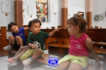 Alunos do Infantil 1, 2, 3 e 4 participam das Celebrações de Natal