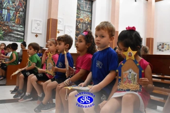 Alunos do Infantil 1, 2, 3 e 4 participam das Celebrações de Natal