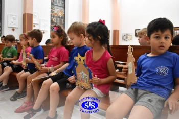 Alunos do Infantil 1, 2, 3 e 4 participam das Celebrações de Natal