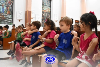 Alunos do Infantil 1, 2, 3 e 4 participam das Celebrações de Natal